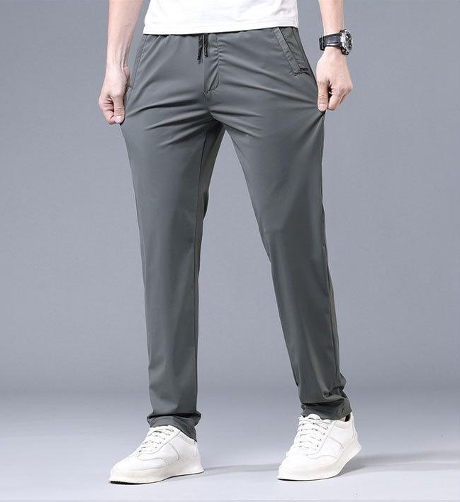 ❄️👖【Kupte 1 a získejte 1 zdarma ✨】【M–5XL】Letní tenké pánské rovné kalhoty z ledového hedvábí ✅ Vysoká elasticita ✅ Prodyšné a rychleschnoucí