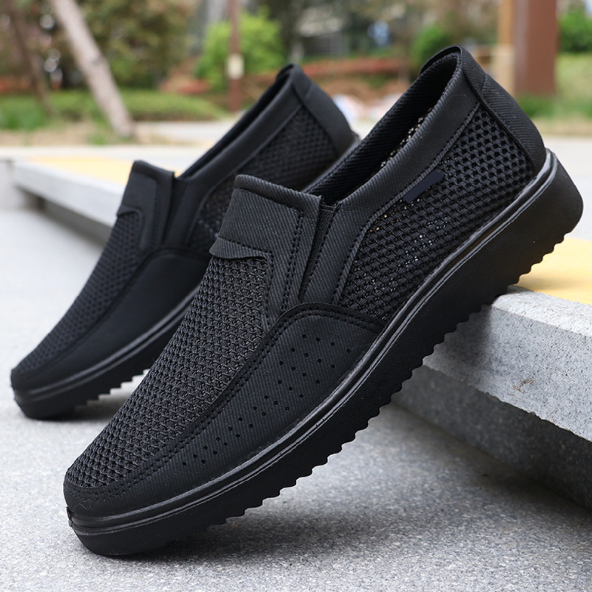 👟🍃【Sleva 50 % 🔥】【39–47】Letní pánské plátěné boty s prodyšným síťovaným designem, ve větších velikostech