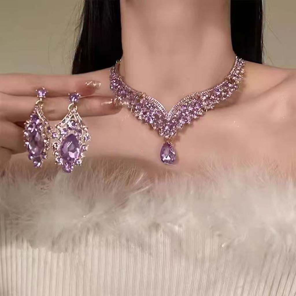 💥【Náhrdelník + náušnice】💖💎Luxusní náhrdelník + elegantní doplňky k náušnicím